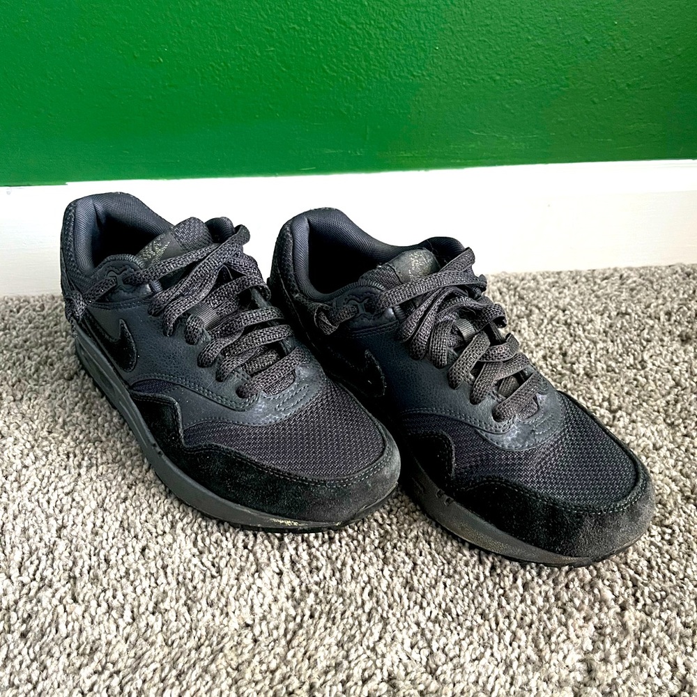 Nike Women's Air Max 1 Prm